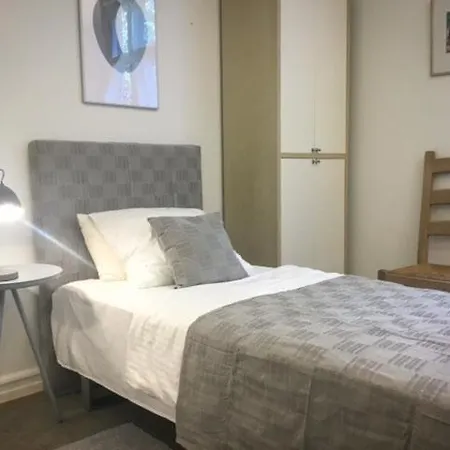 Rotzowlund 그레나