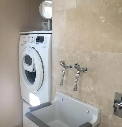 Rotzowlund Bed and breakfast 4*